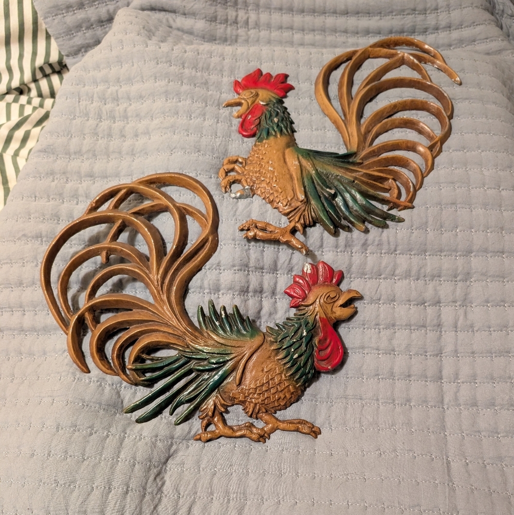 Colorful Rooster Wall Decor Set. Cast Iron.